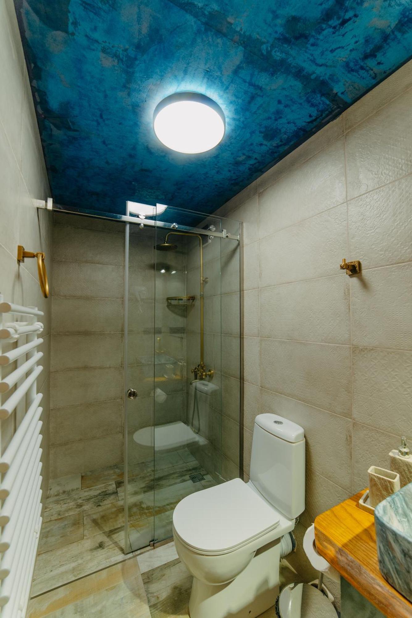 Wanderholic Hotel Telavi Exterior photo