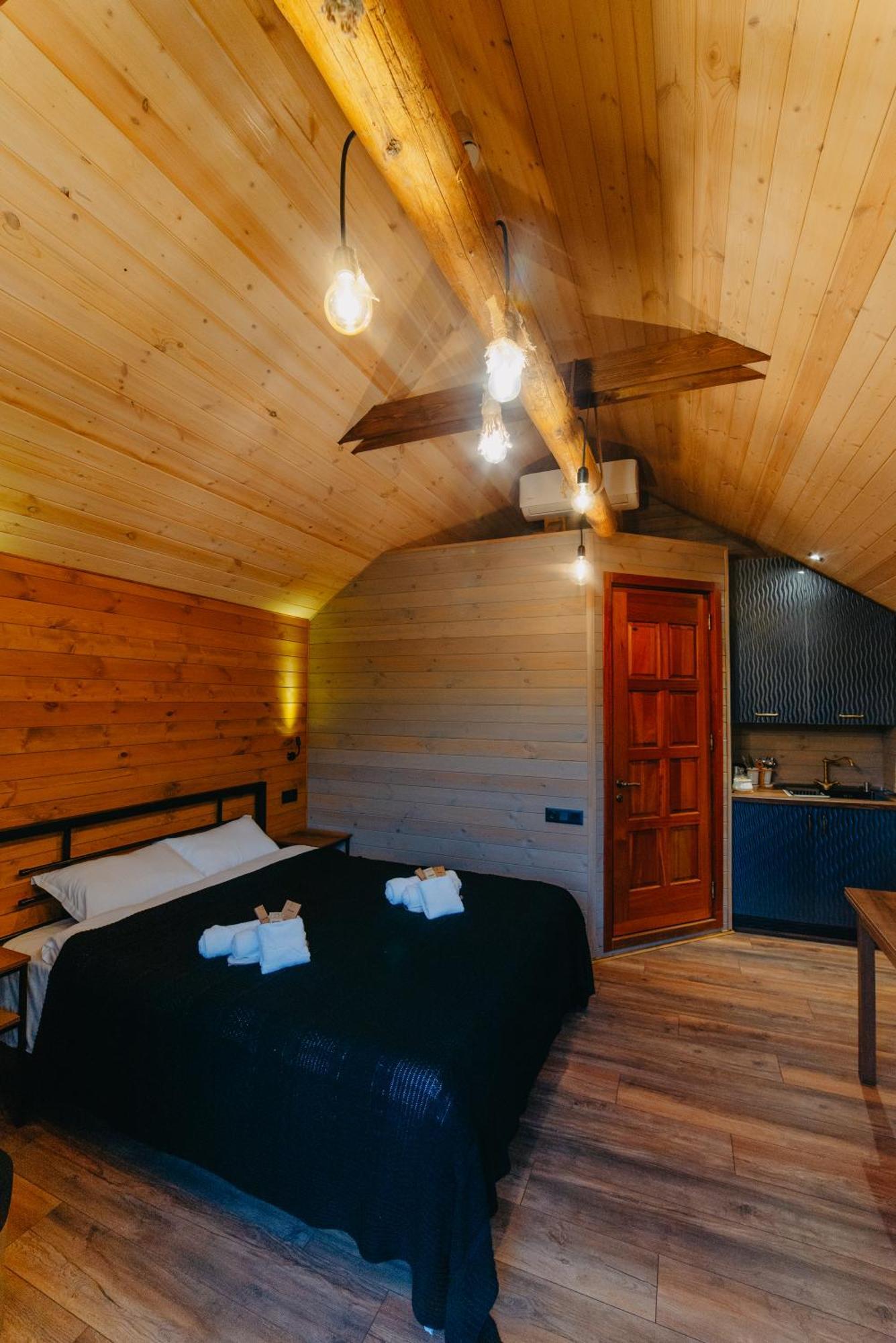 Wanderholic Hotel Telavi Exterior photo