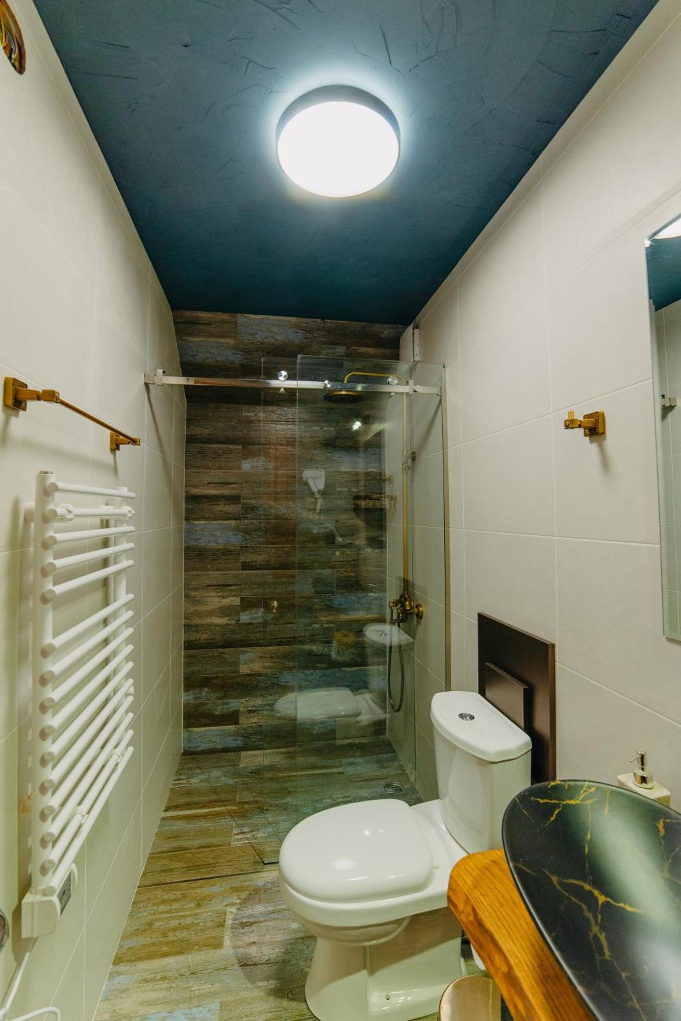 Wanderholic Hotel Telavi Exterior photo
